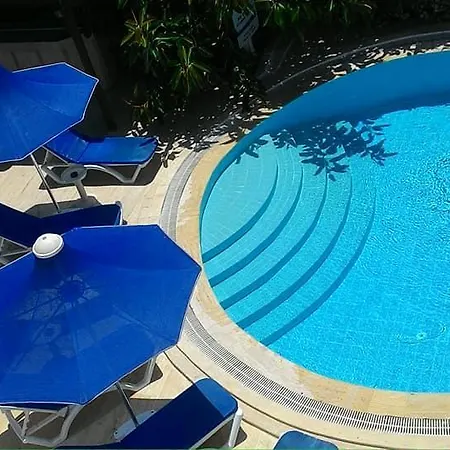 Blu *